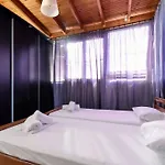 Thaloryn Villa *