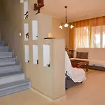 Appartement Thaloryn Villa